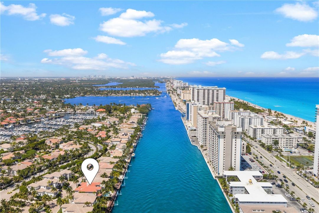 Active With Contract: $4,350,000 (5 beds, 5 baths, 5302 Square Feet)