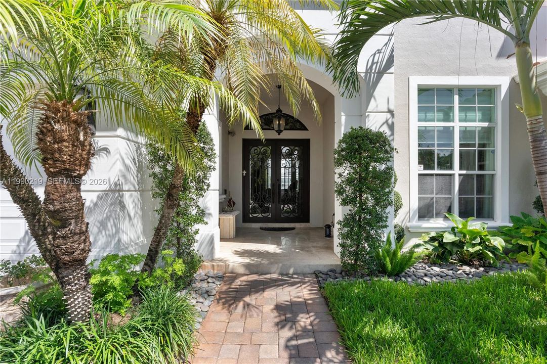 Active With Contract: $4,350,000 (5 beds, 5 baths, 5302 Square Feet)