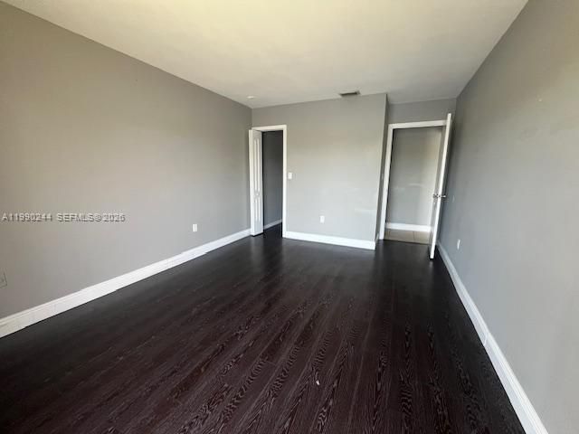 For Sale: $195,000 (1 beds, 1 baths, 702 Square Feet)
