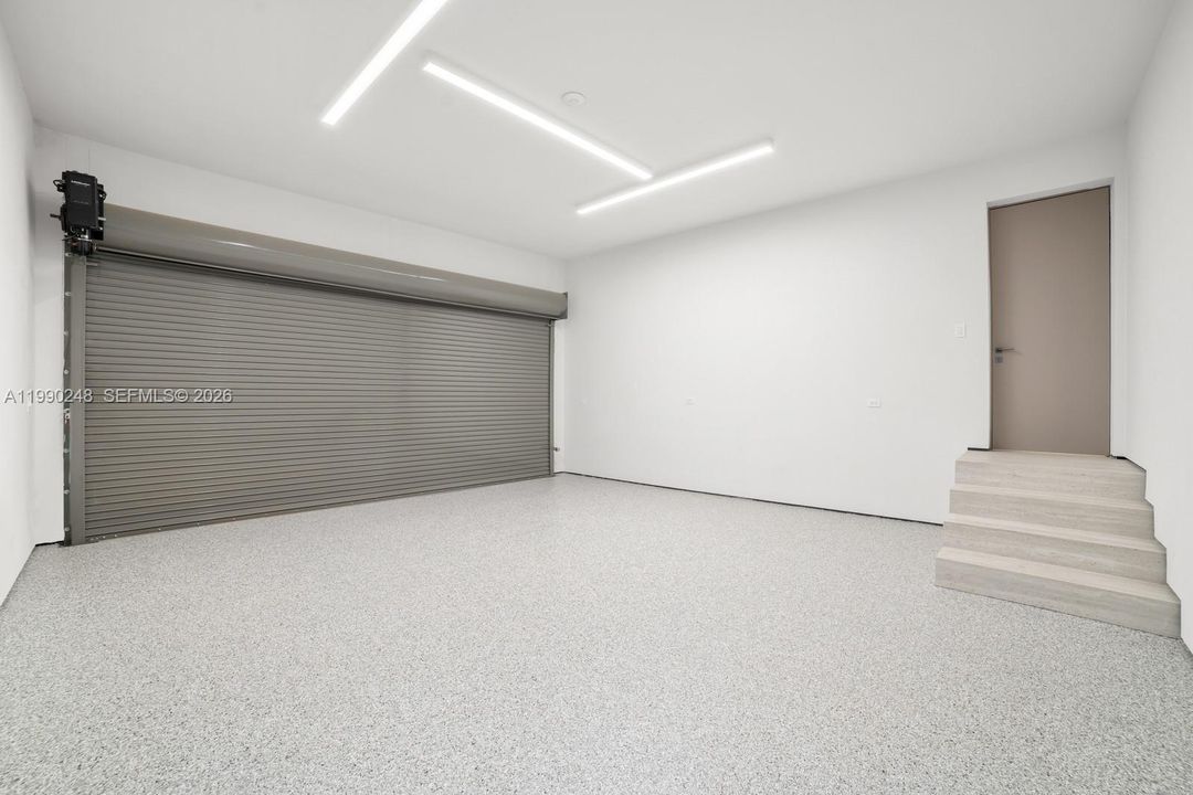 For Rent: $69,000 (6 beds, 7 baths, 0 Square Feet)