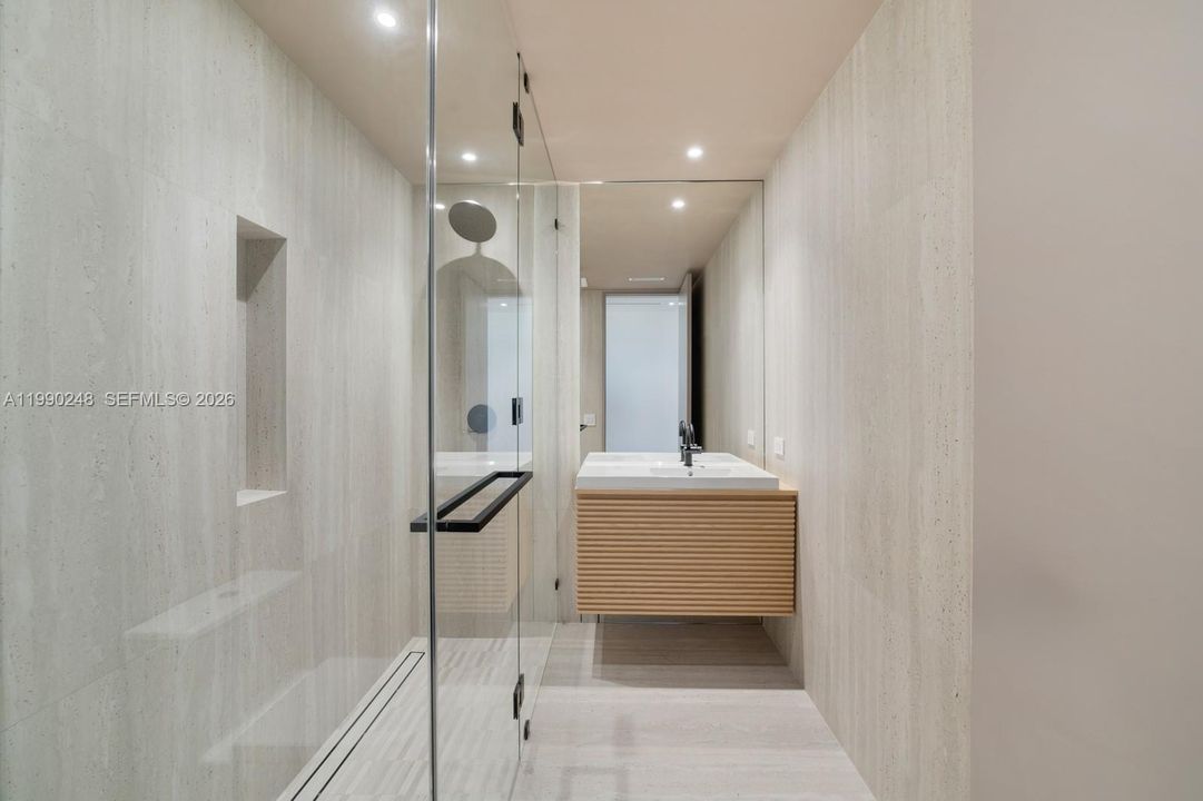 For Rent: $69,000 (6 beds, 7 baths, 0 Square Feet)