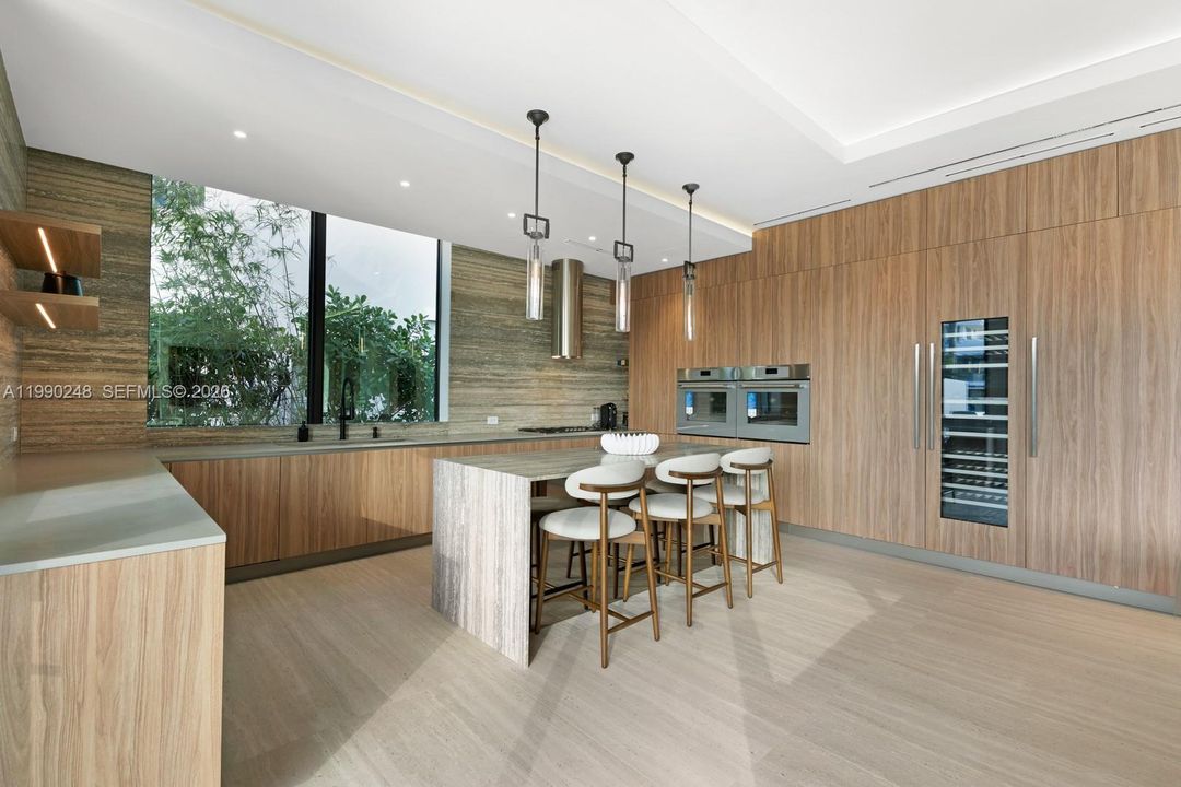 For Rent: $69,000 (6 beds, 7 baths, 0 Square Feet)