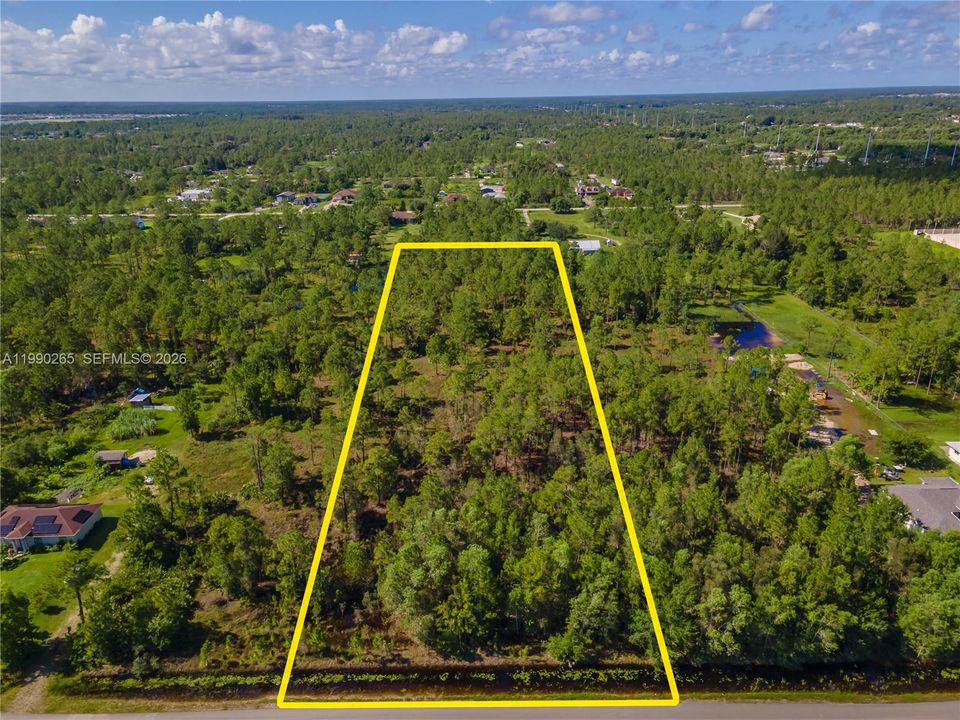 На продажу: $139,999 (2.73 acres)