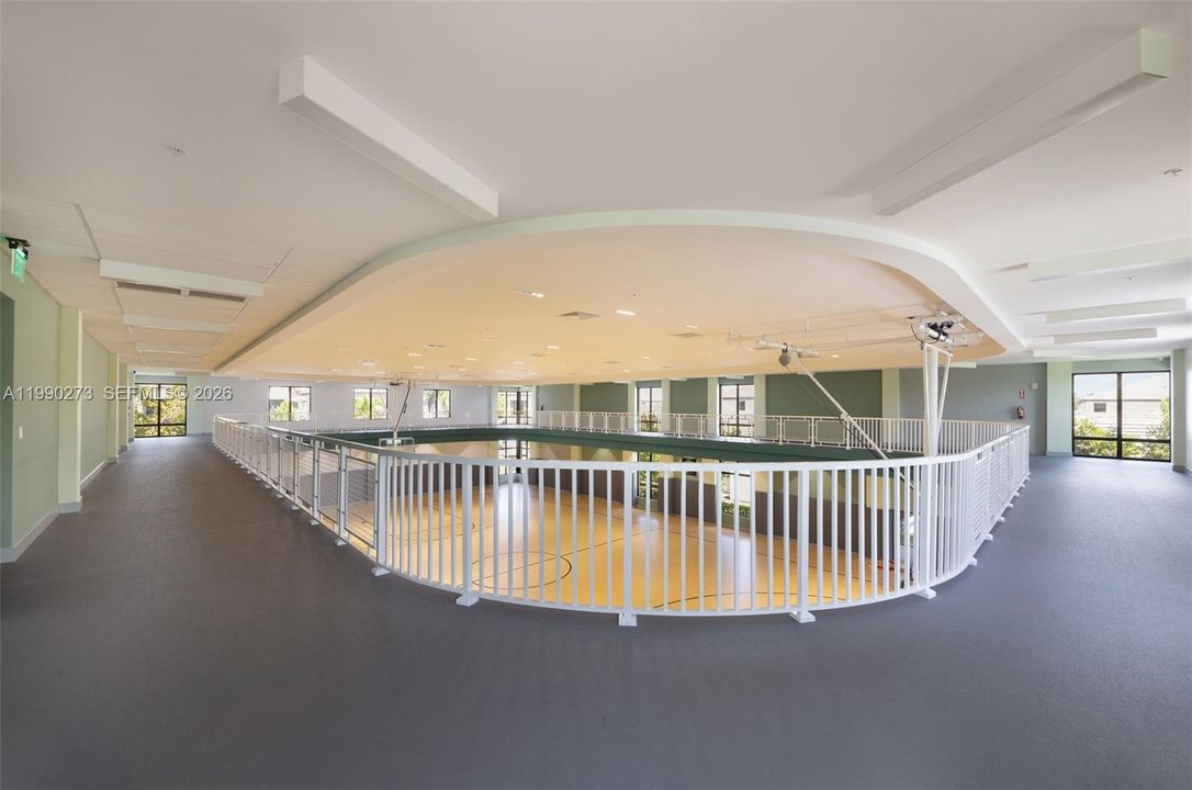 Vendido Recientemente: $1,200,000 (4 camas, 3 baños, 2410 Pies cuadrados)