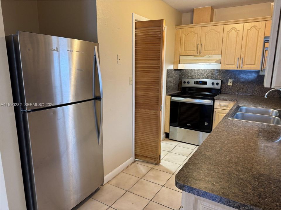 На продажу: $895,000 (0 спален, 0 ванн, 2881 Квадратных фут)