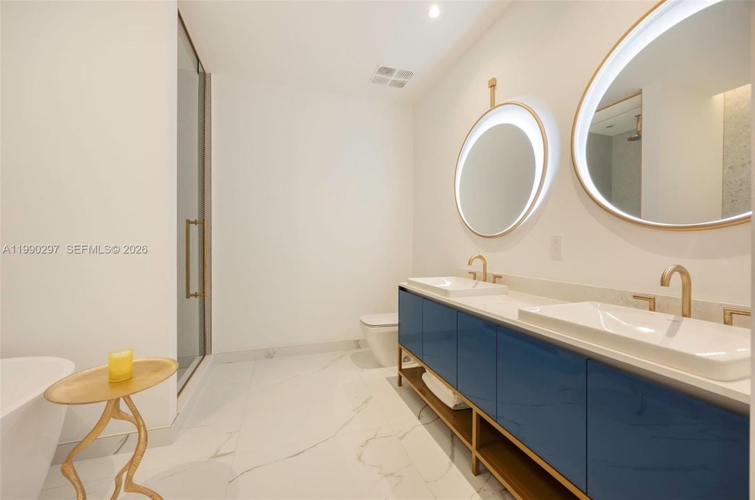 En Venta: $1,825,000 (2 camas, 2 baños, 1046 Pies cuadrados)