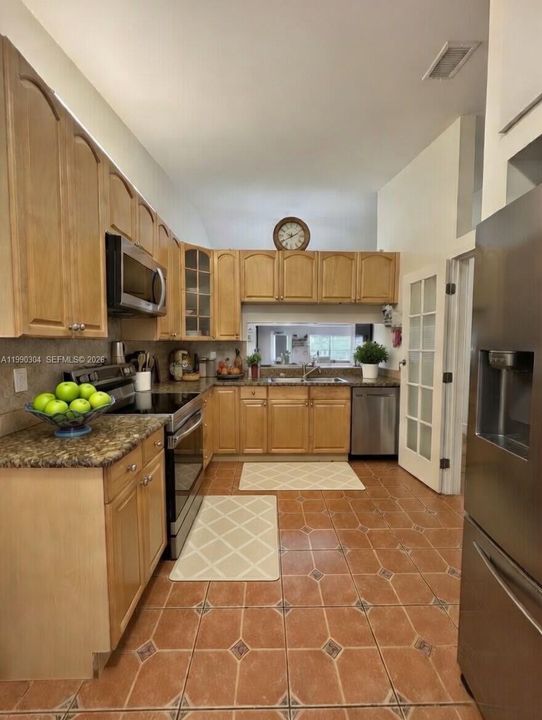 待售: $344,900 (2 贝兹, 2 浴室, 1368 平方英尺)