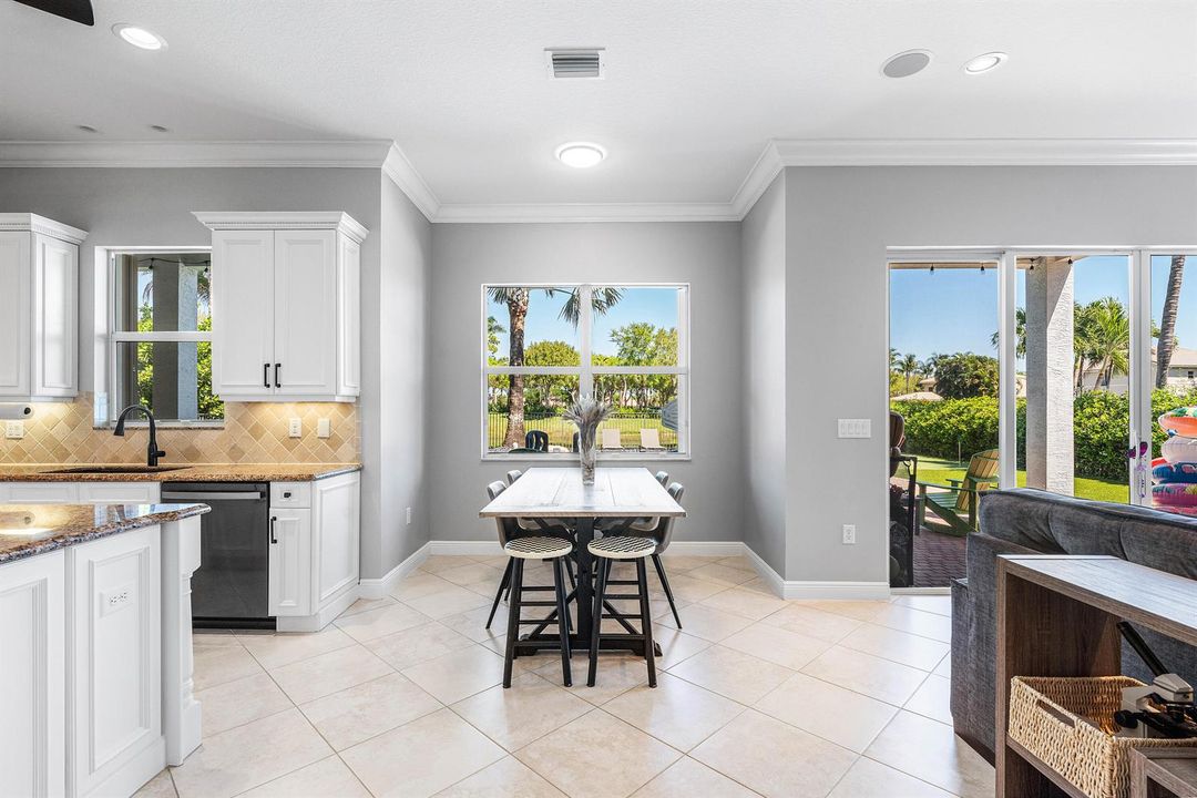 Breakfast Nook