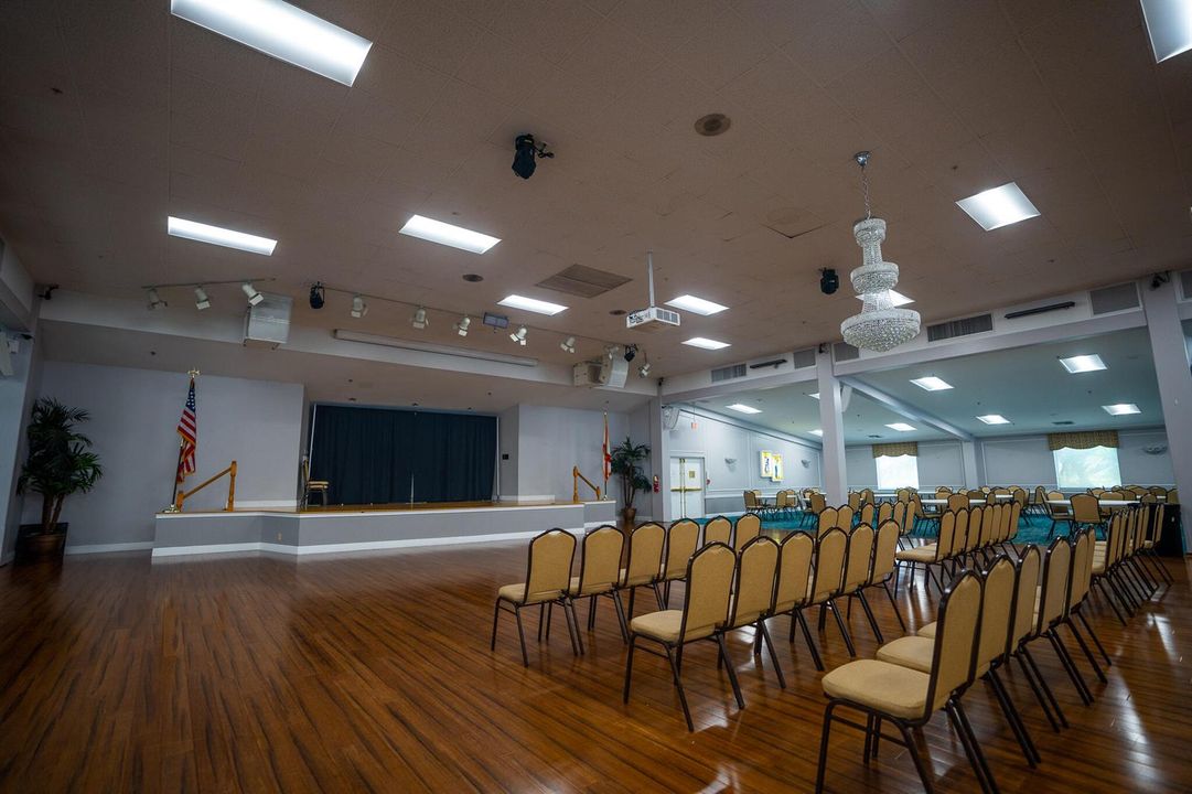 PARTYROOM-3