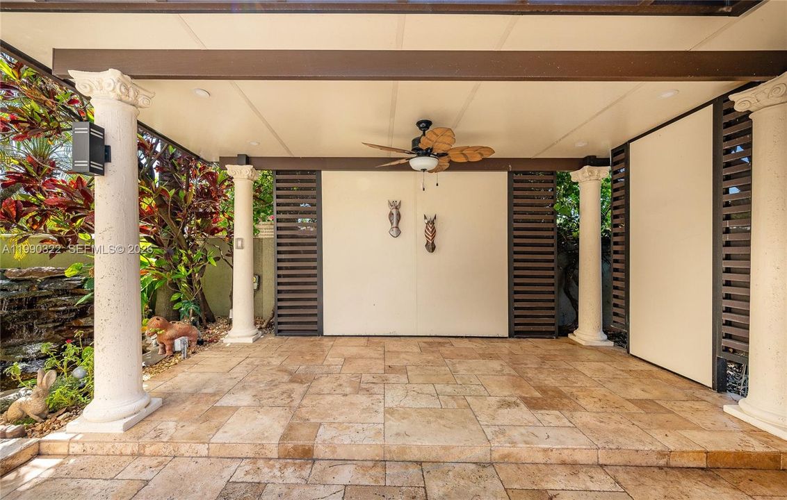 En Venta: $2,275,000 (5 camas, 4 baños, 3051 Pies cuadrados)