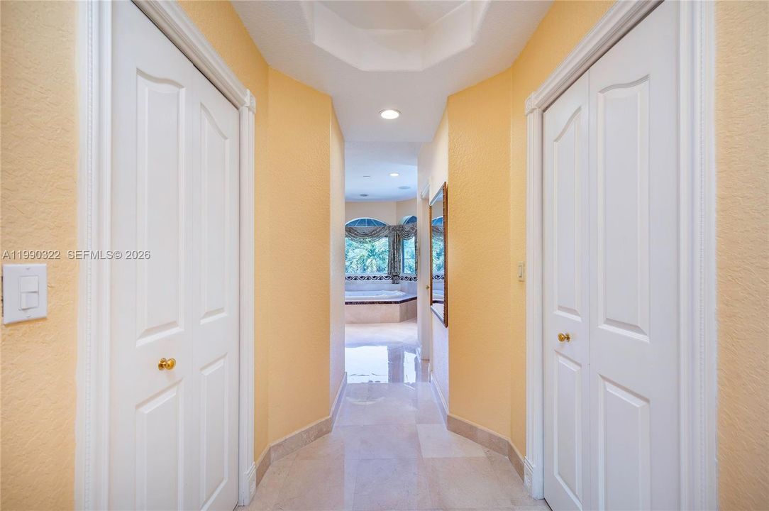 En Venta: $2,275,000 (5 camas, 4 baños, 3051 Pies cuadrados)