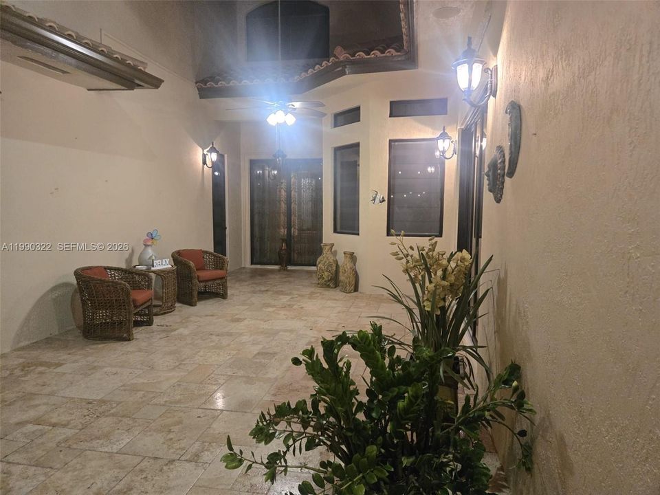 For Sale: $2,275,000 (5 beds, 4 baths, 3051 Square Feet)