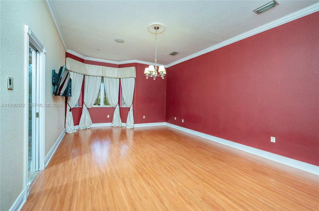 En Venta: $2,275,000 (5 camas, 4 baños, 3051 Pies cuadrados)