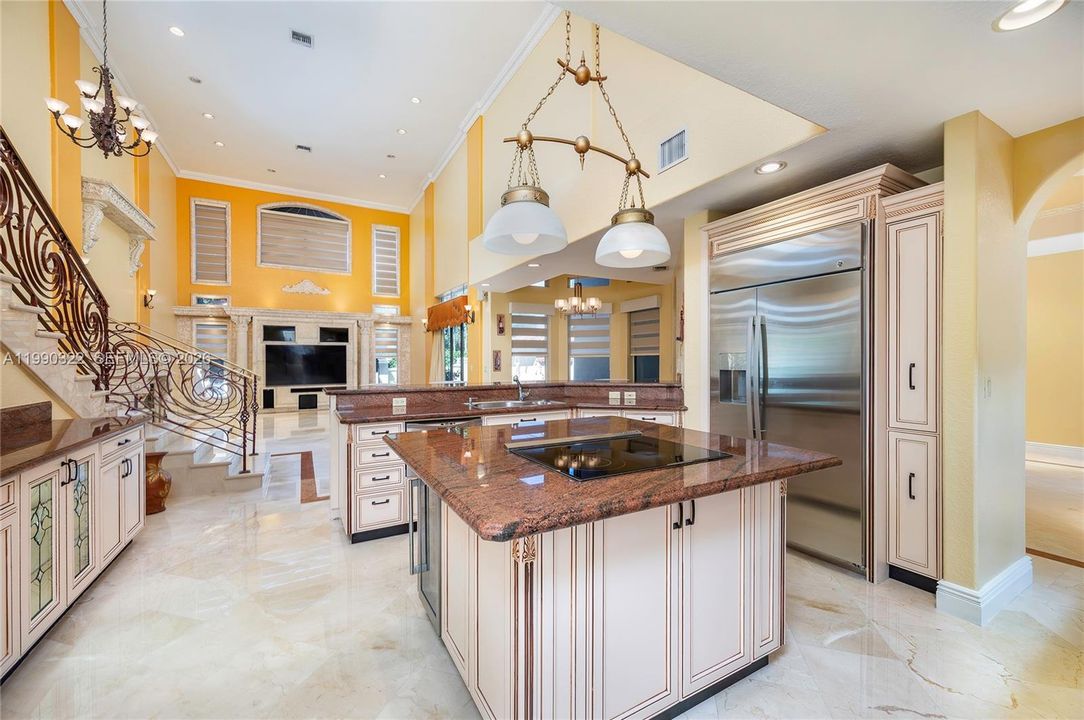 En Venta: $2,275,000 (5 camas, 4 baños, 3051 Pies cuadrados)