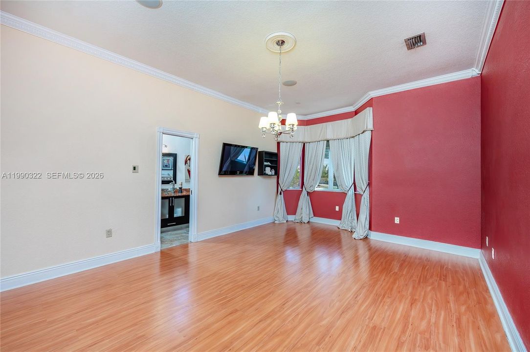 En Venta: $2,275,000 (5 camas, 4 baños, 3051 Pies cuadrados)