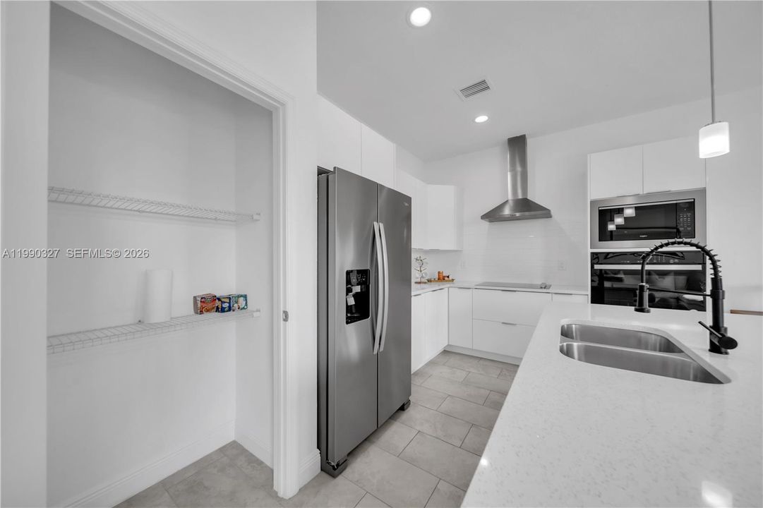 En Venta: $319,900 (3 camas, 2 baños, 1503 Pies cuadrados)