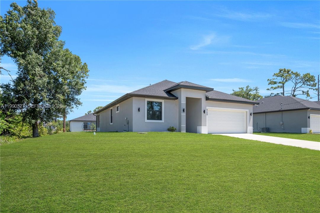 For Sale: $319,900 (3 beds, 2 baths, 1503 Square Feet)