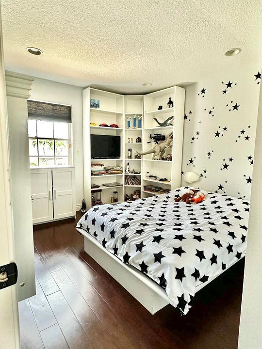 Bedroom5