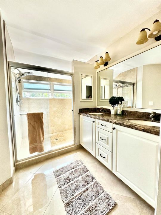MasterBathroom2