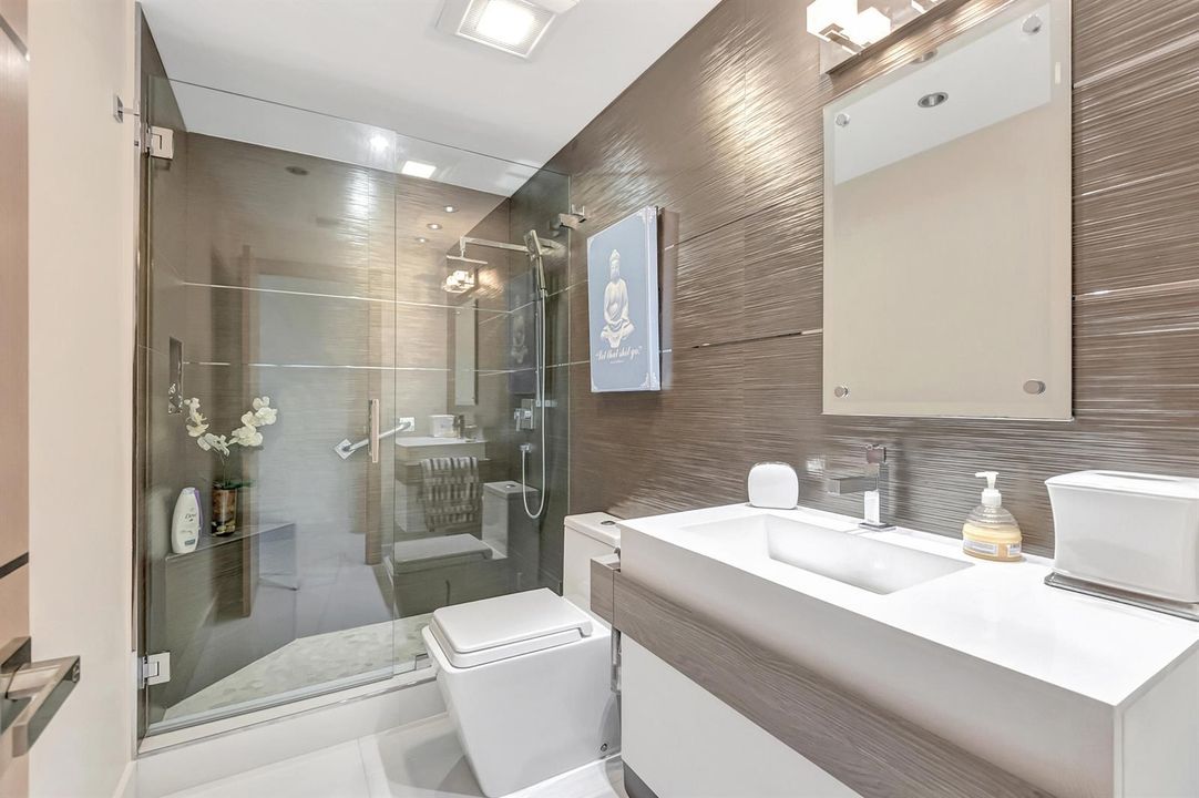 GUEST BATHROOM