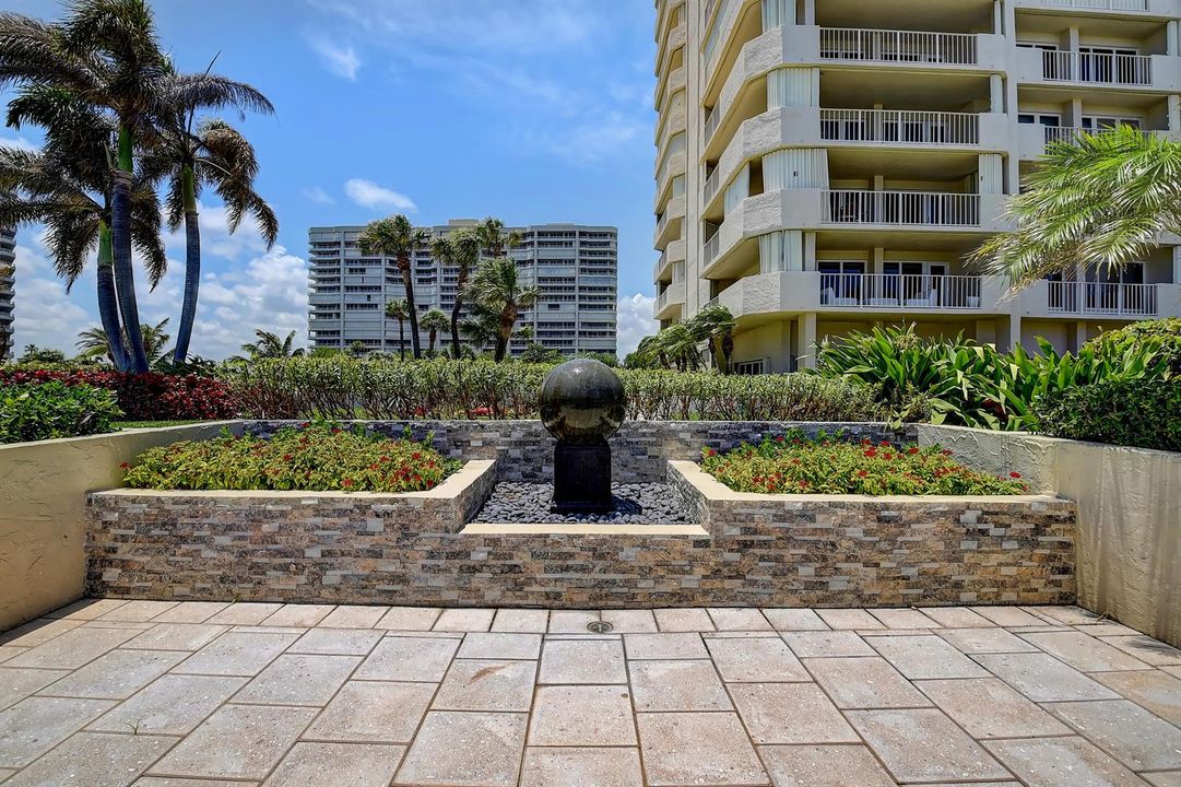 OUTDOOR FOUNTAIN