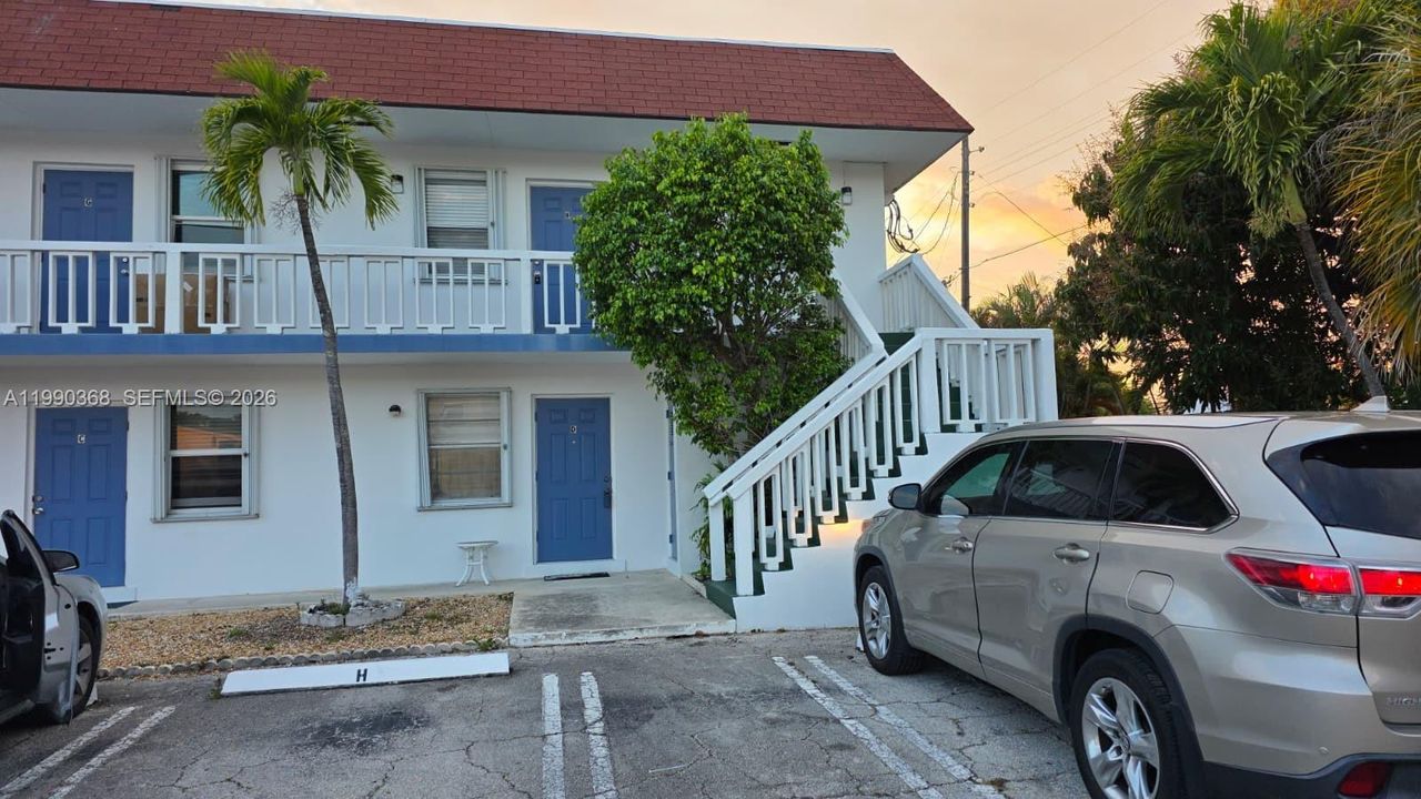 出租: $1,600 (1 贝兹, 1 浴室, 512 平方英尺)