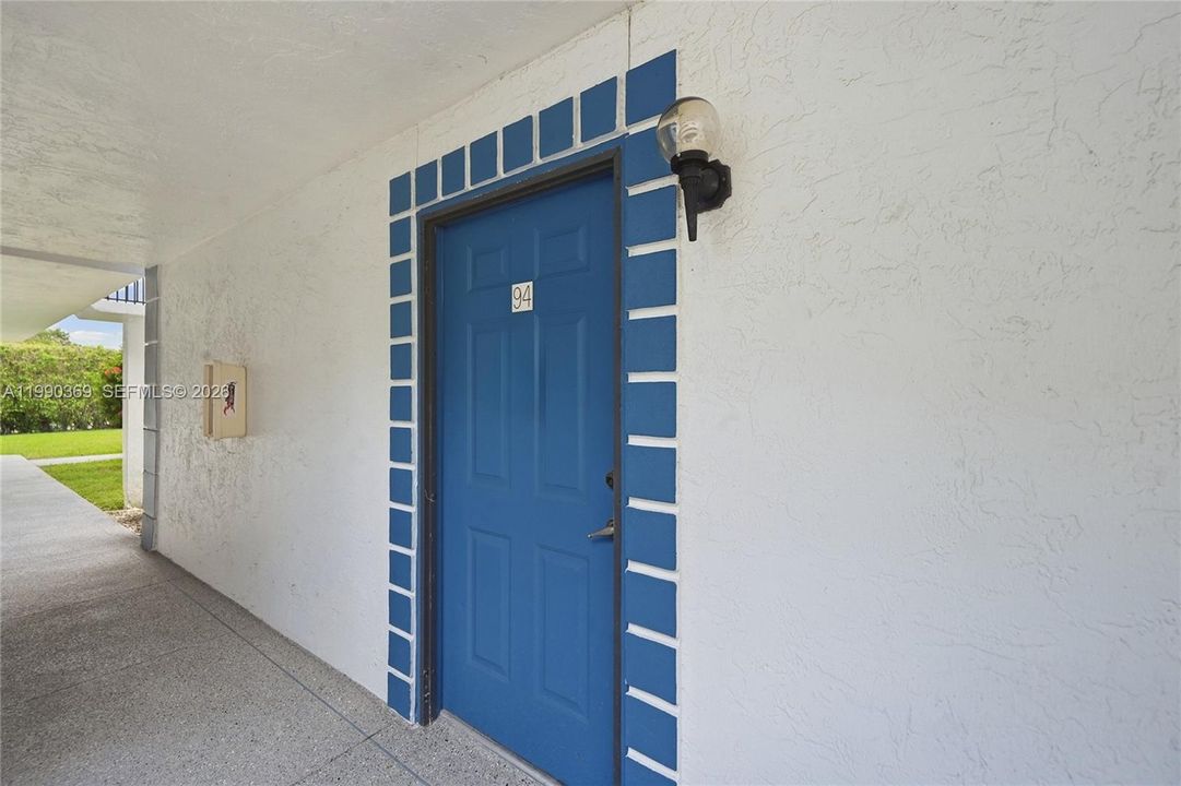 For Sale: $149,000 (2 beds, 2 baths, 1160 Square Feet)