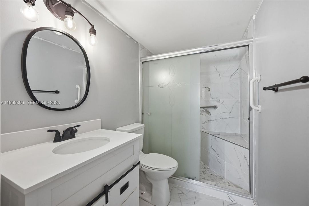 For Sale: $149,000 (2 beds, 2 baths, 1160 Square Feet)