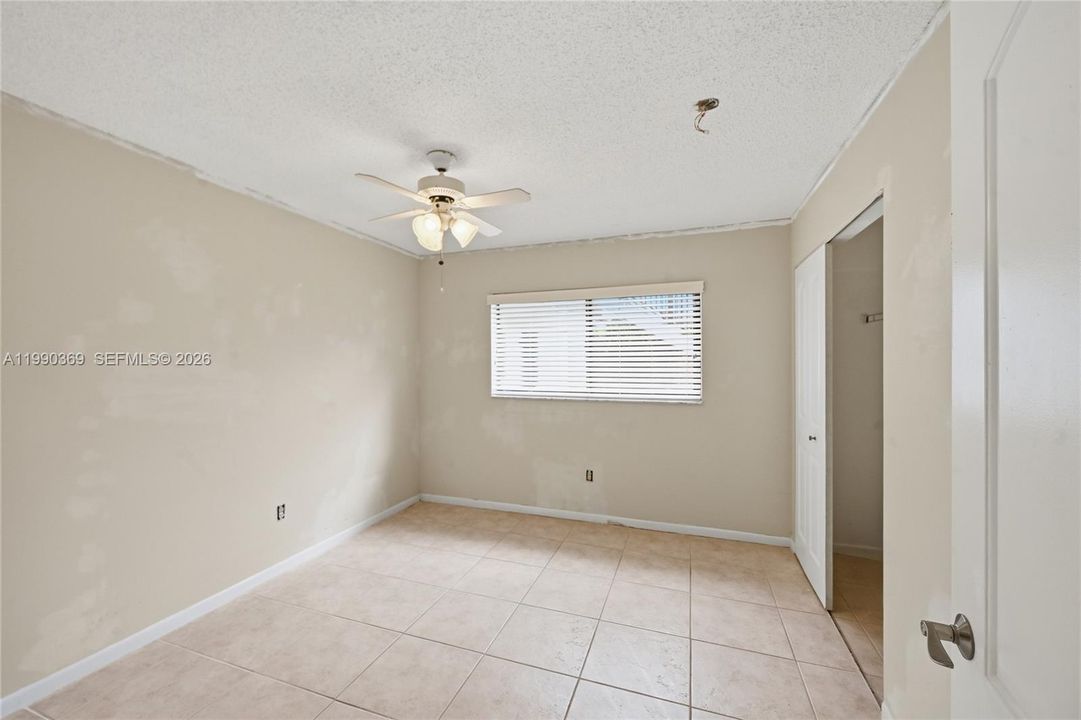 For Sale: $149,000 (2 beds, 2 baths, 1160 Square Feet)