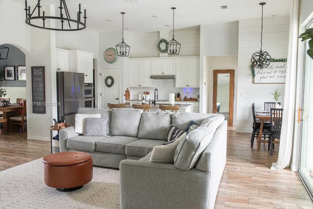 Active With Contract: $519,900 (4 beds, 3 baths, 2379 Square Feet)