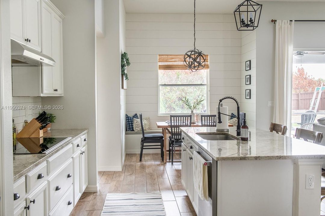 Active With Contract: $519,900 (4 beds, 3 baths, 2379 Square Feet)