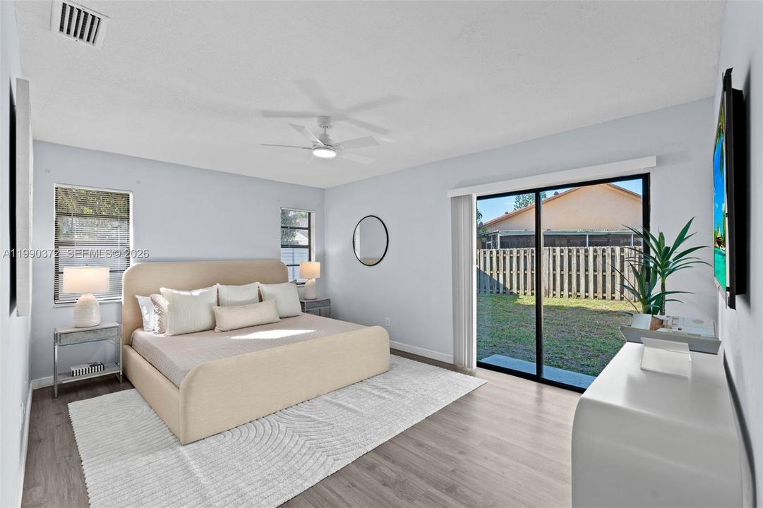 En Venta: $394,900 (2 camas, 2 baños, 1311 Pies cuadrados)