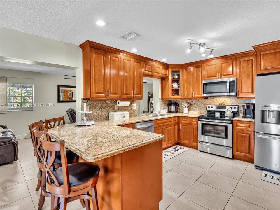 Recently Sold: $1,200,000 (3 beds, 2 baths, 2356 Square Feet)