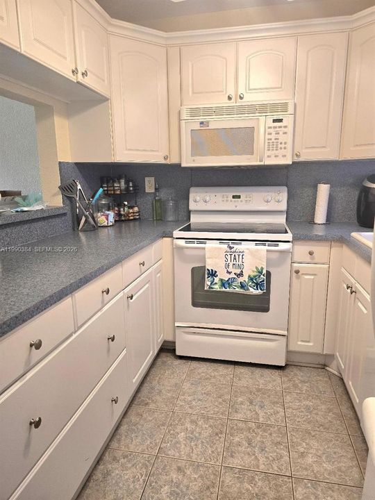 Activo con contrato: $74,900 (1 camas, 1 baños, 666 Pies cuadrados)