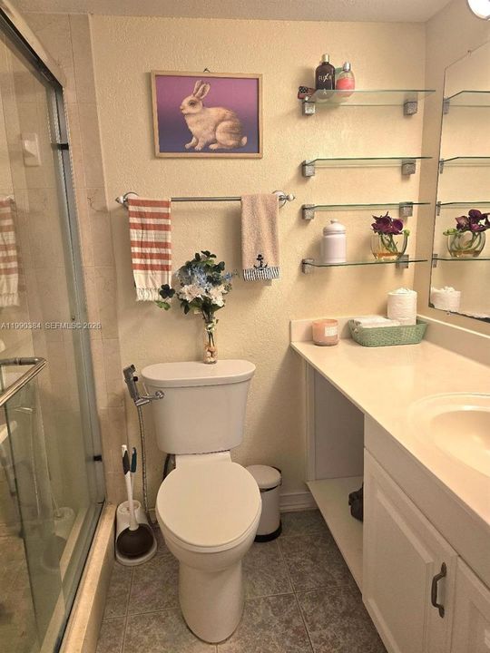 Activo con contrato: $74,900 (1 camas, 1 baños, 666 Pies cuadrados)