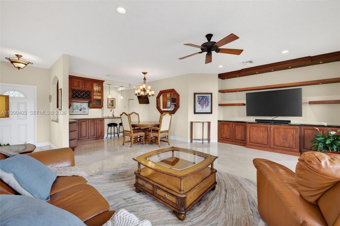 En Venta: $469,000 (3 camas, 2 baños, 1495 Pies cuadrados)