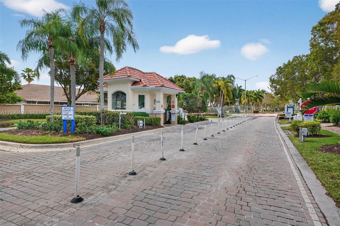 En Venta: $469,000 (3 camas, 2 baños, 1495 Pies cuadrados)