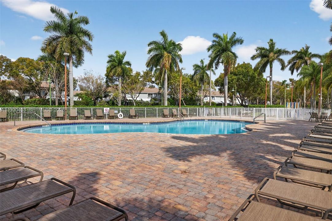 En Venta: $469,000 (3 camas, 2 baños, 1495 Pies cuadrados)