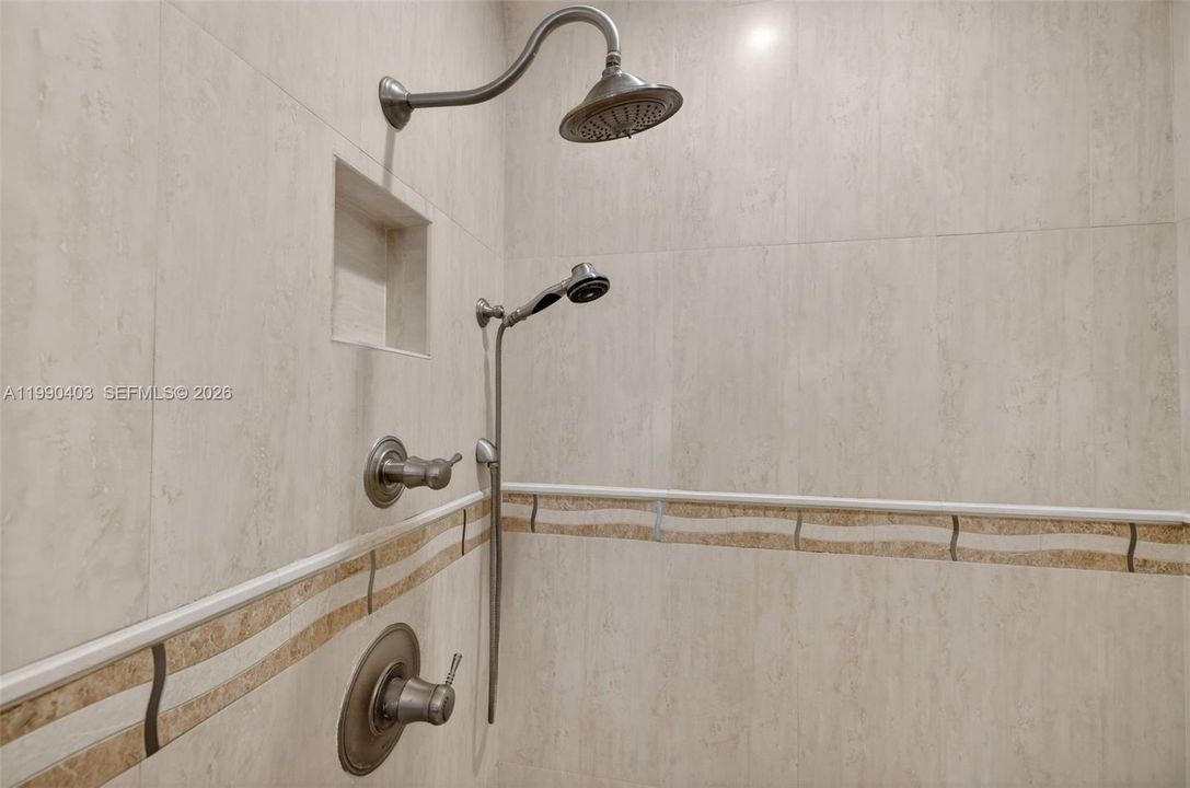 En Venta: $469,000 (3 camas, 2 baños, 1495 Pies cuadrados)