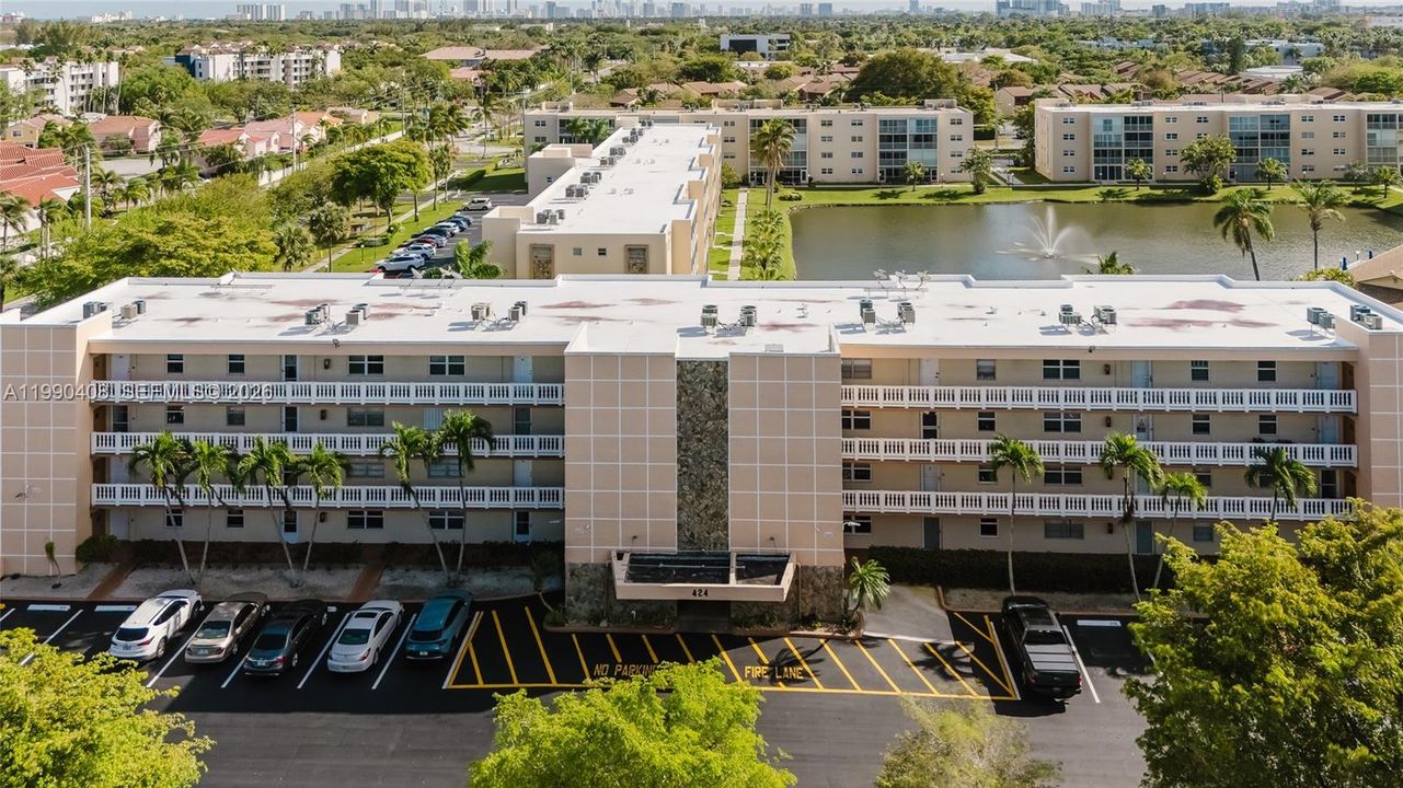 На продажу: $299,000 (2 спален, 2 ванн, 1144 Квадратных фут)