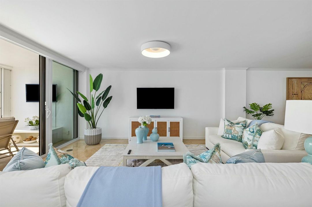400 N Flagler Drive 2003