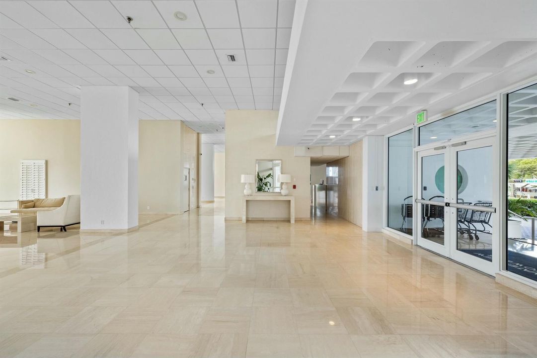 400 N Flagler Drive 2003