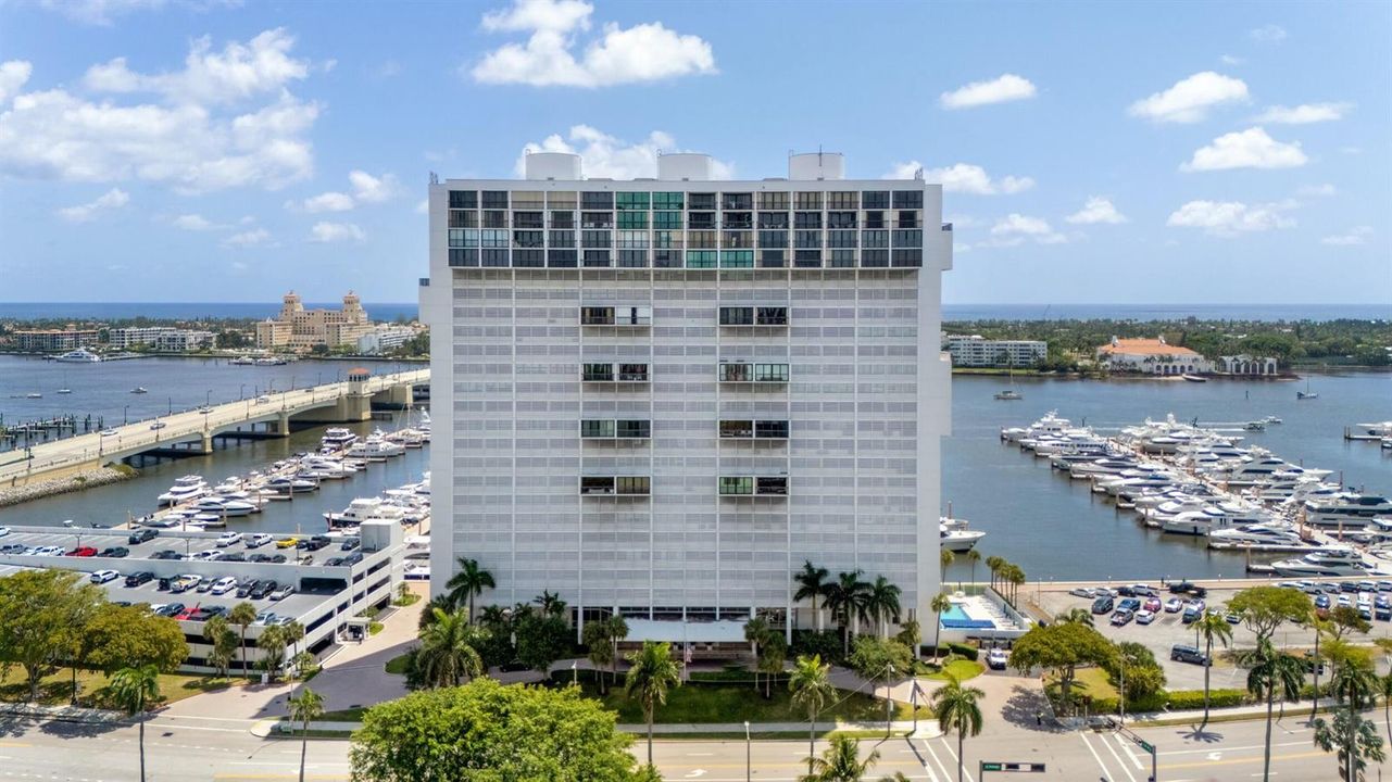 400 N Flagler Drive 2003