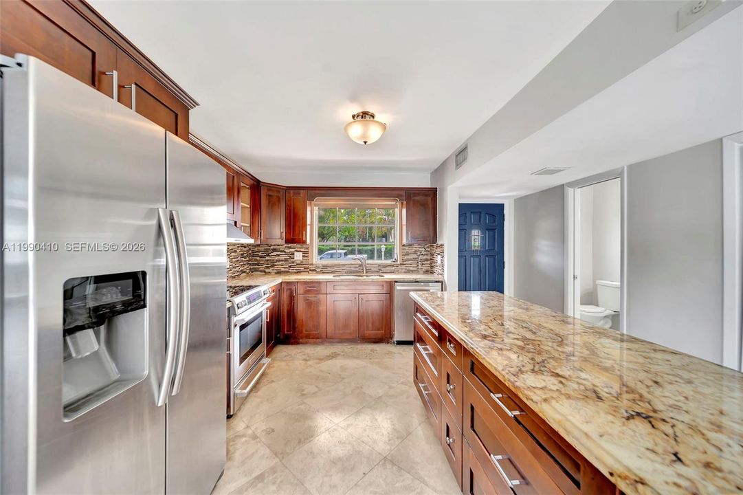 Active With Contract: $495,000 (2 beds, 2 baths, 1548 Square Feet)