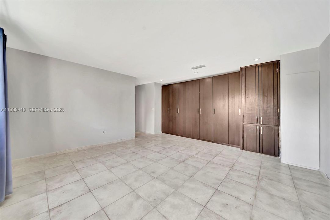 Active With Contract: $495,000 (2 beds, 2 baths, 1548 Square Feet)