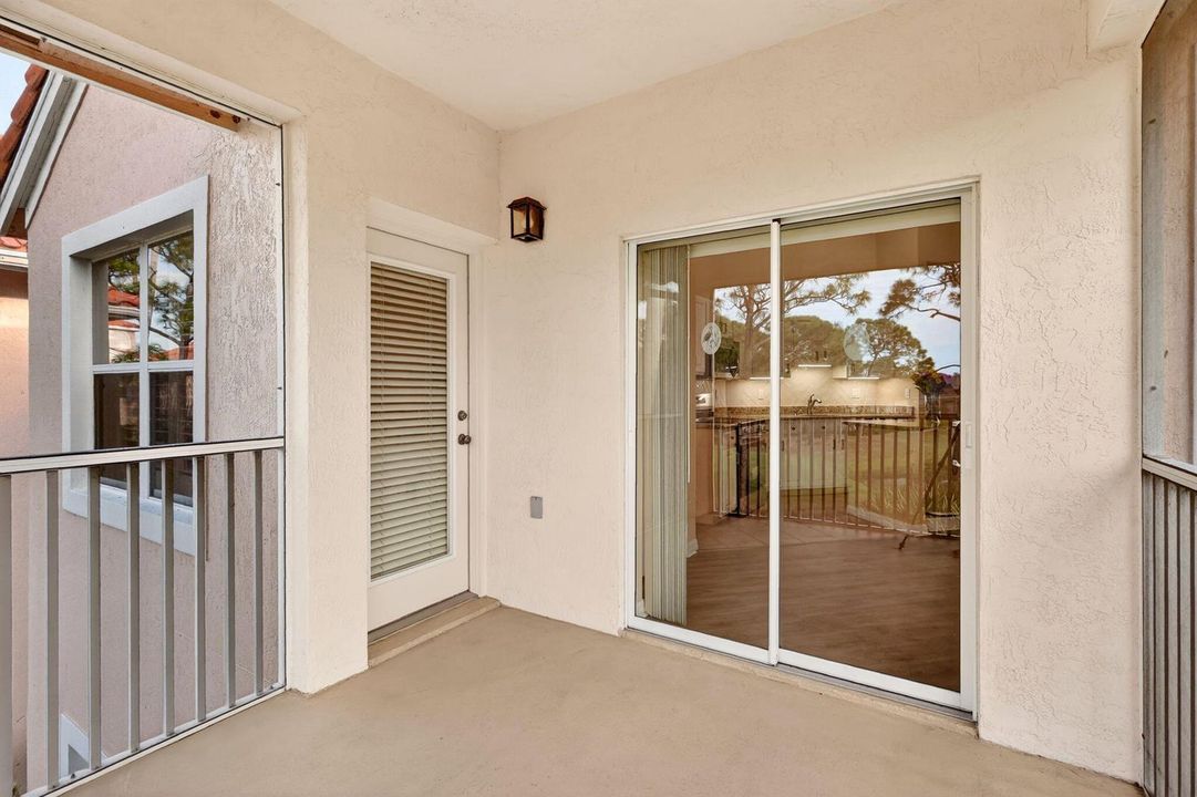 Access to main bedroom