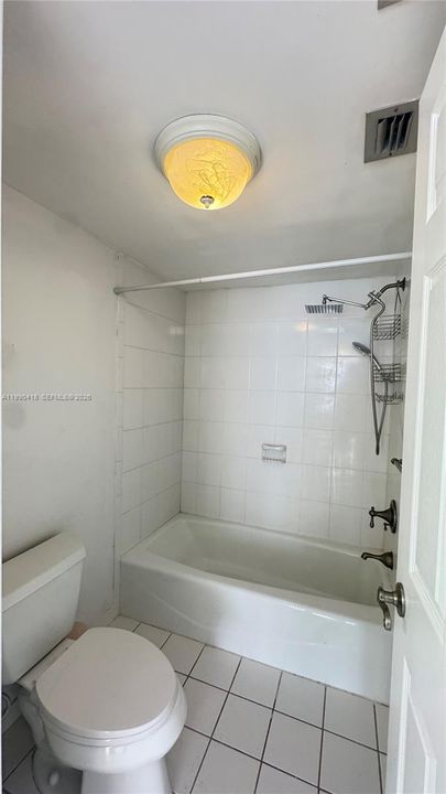 For Sale: $185,000 (1 beds, 1 baths, 1005 Square Feet)