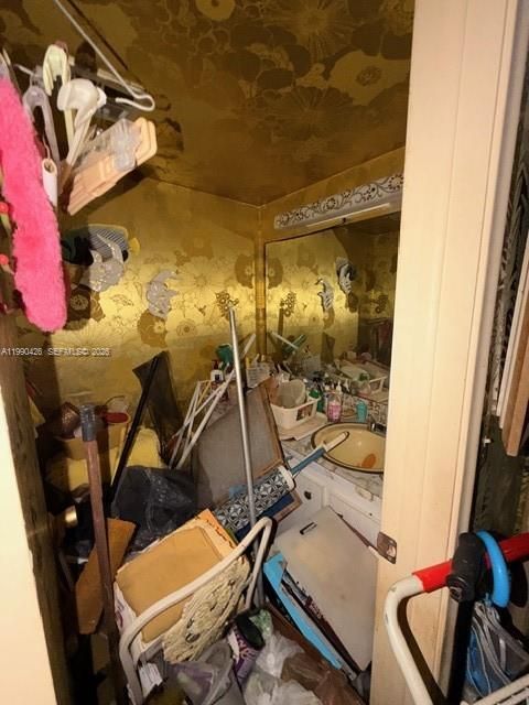 Activo con contrato: $49,000 (1 camas, 1 baños, 928 Pies cuadrados)