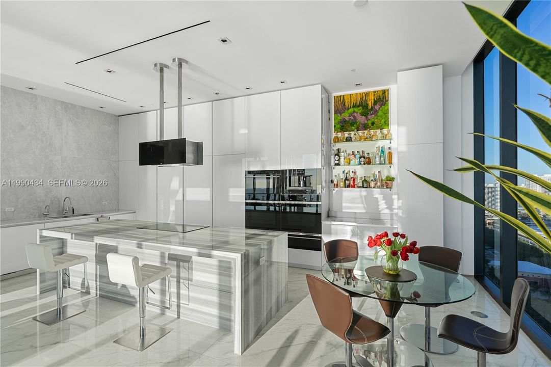 En Venta: $6,200,000 (3 camas, 3 baños, 3195 Pies cuadrados)