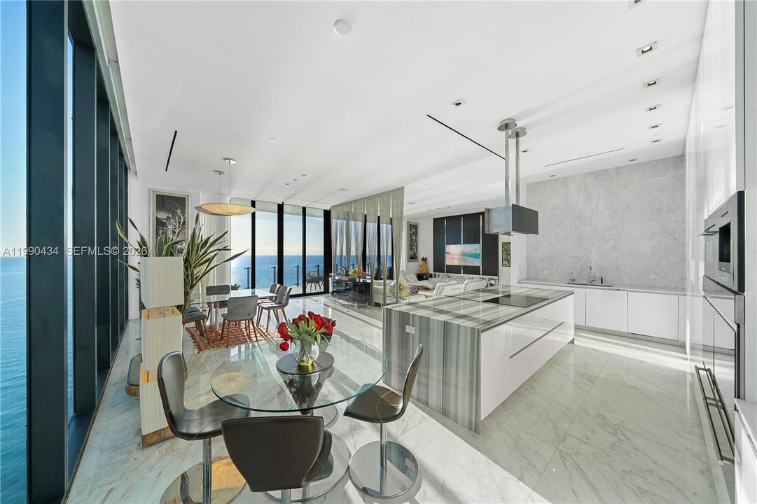 En Venta: $6,200,000 (3 camas, 3 baños, 3195 Pies cuadrados)